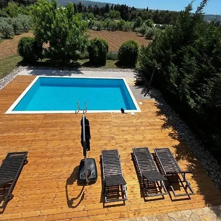 Family-friendly With Swimming Pool Plano, - 24056 شقة