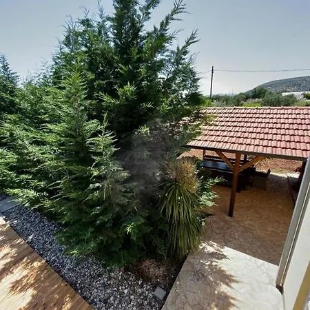 شقة Family-friendly With Swimming Pool Plano, - 24056 تروغير